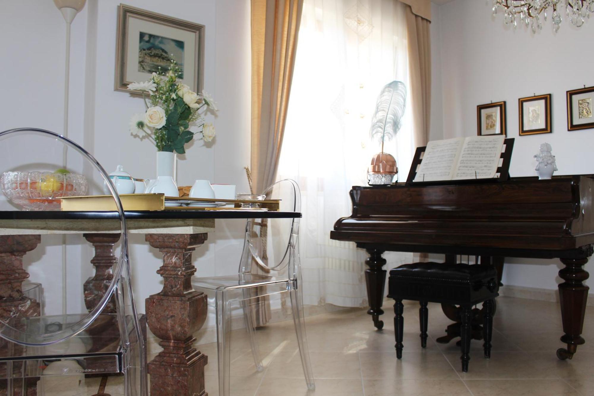 L'Attico Del Centro Bed and Breakfast Matera Eksteriør billede